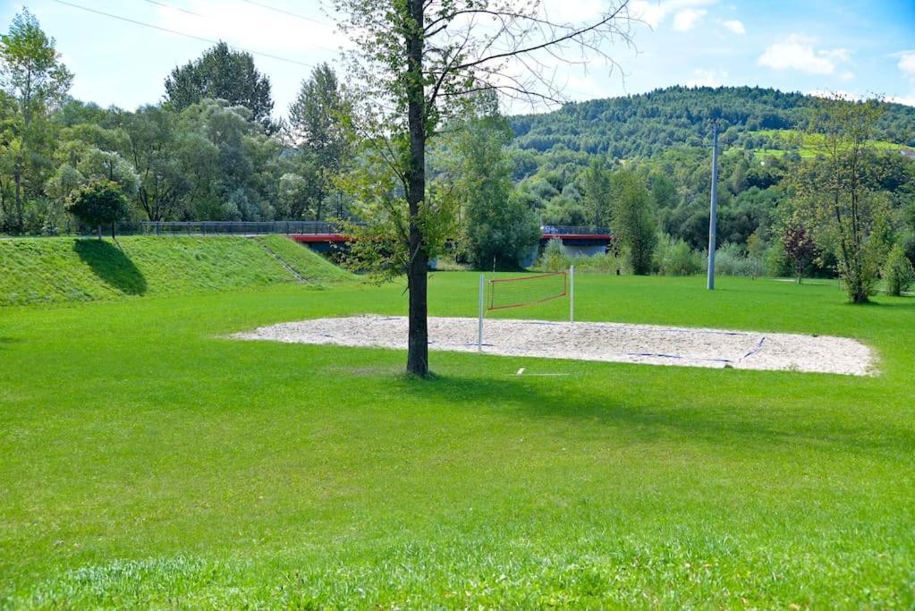 Polana Slowikowa 5 Star- Domek W Gorach Z Jacuzzi, Sauna,Basen,Ogrod Z Lasem, Kominek I Narty Stroza  المظهر الخارجي الصورة